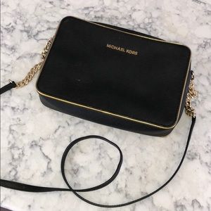 Michael Kors Cross Body Bag